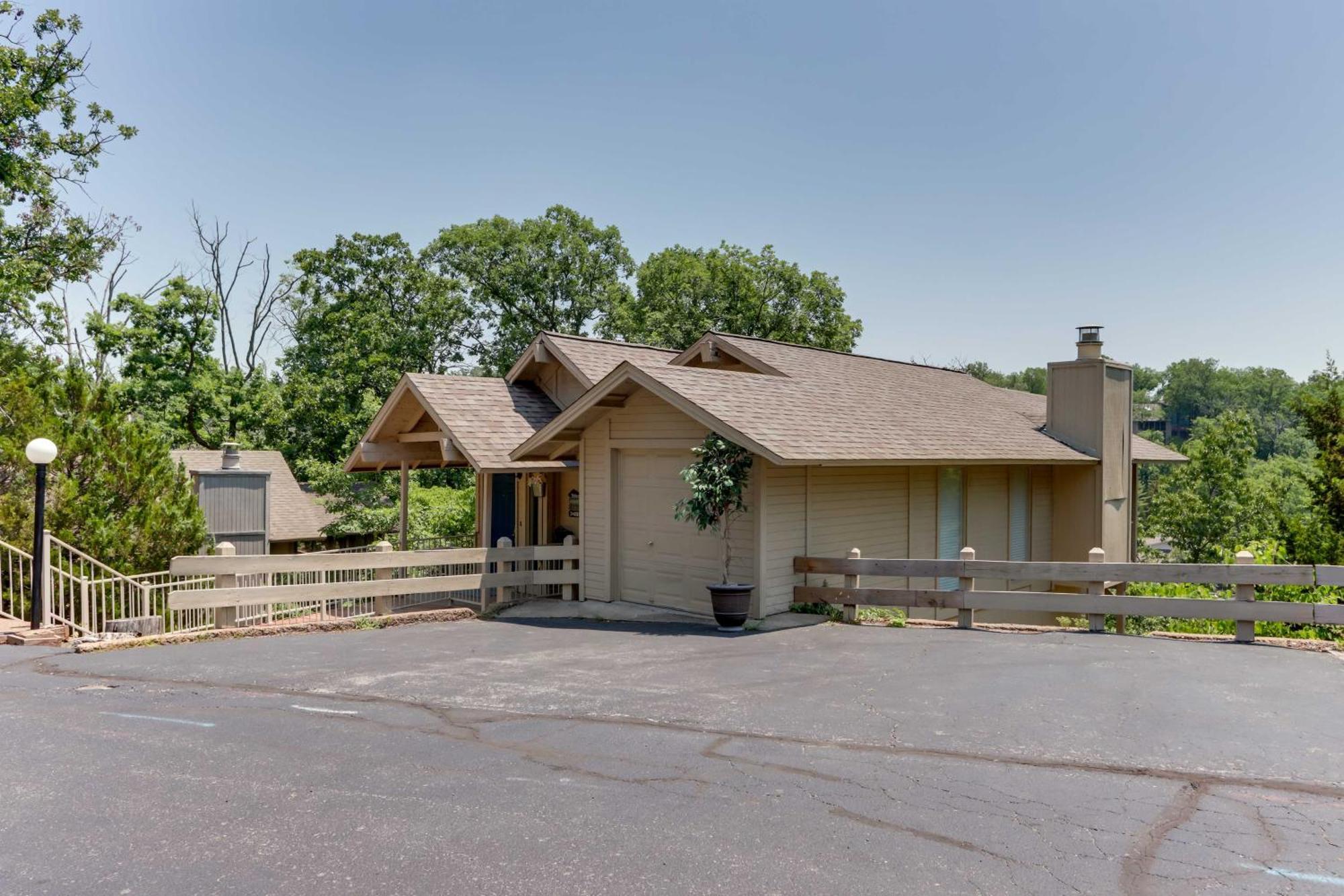 Margaritaville Resort Retreat With Hot Tub And Deck Osage Beach Exteriér fotografie